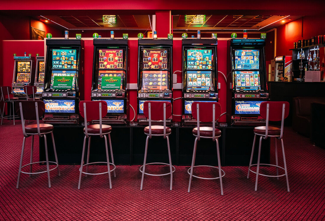 игровой зал казино миллион