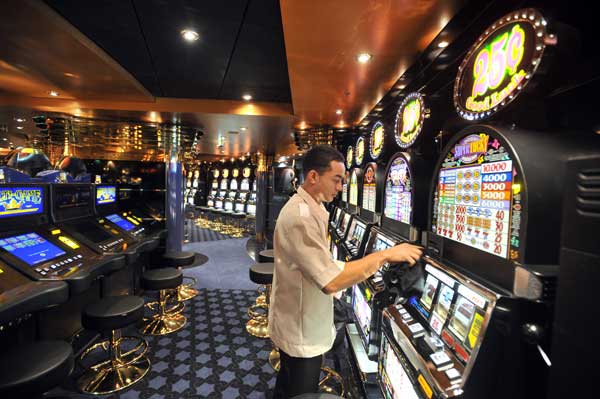 работа на лайнере казино игровые автоматы